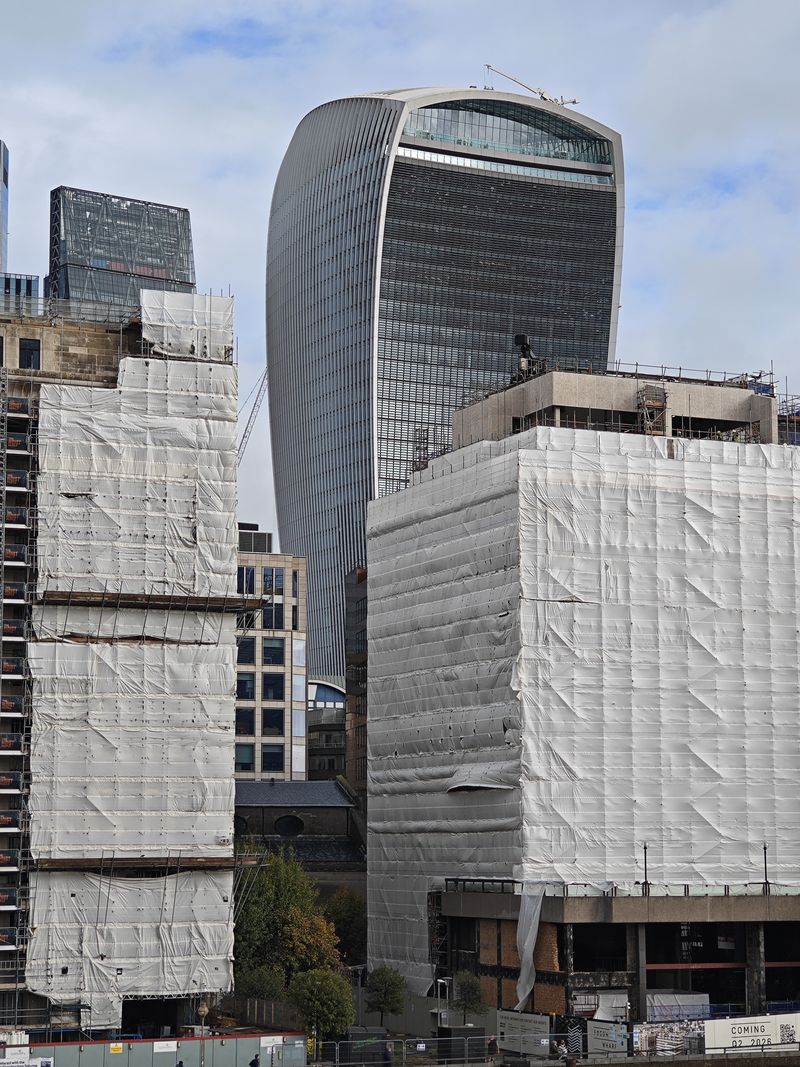 2025-10-20-london-02